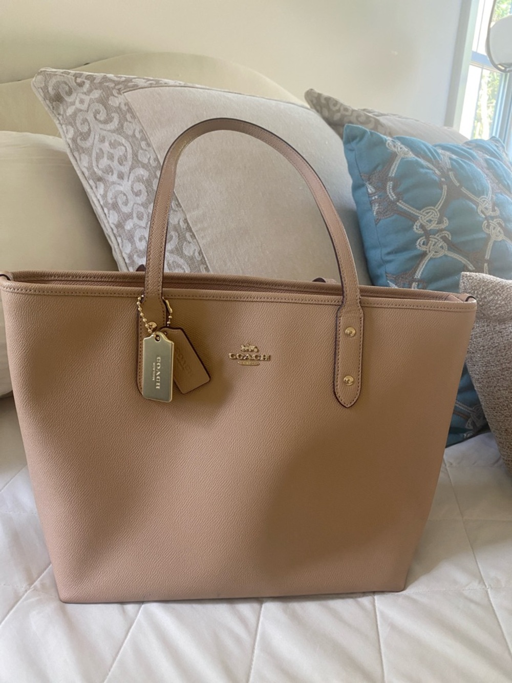 SOLD: Coach Leather Tote in Blush Pink